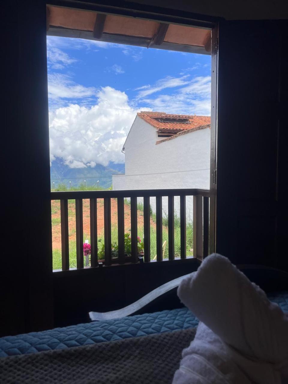 ホテル Aqui Estoy Bien バリチャラ エクステリア 写真
